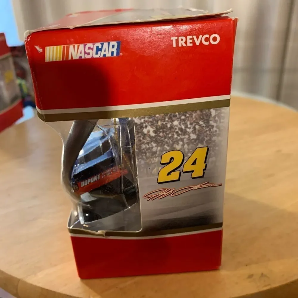 Jeff Gordon 2005 Collectible Ornament